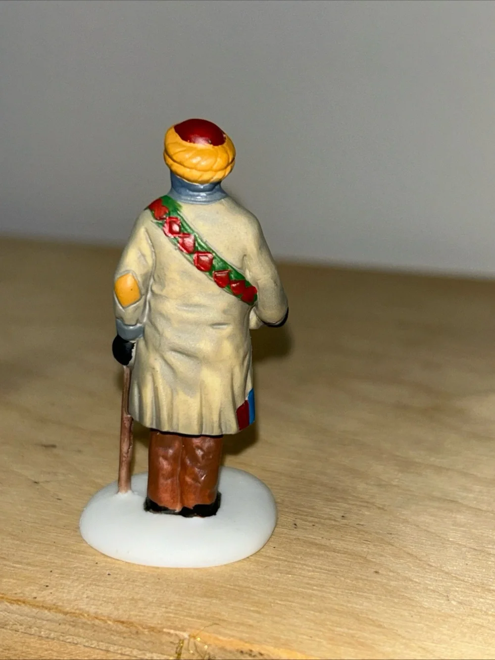 Dept 56 Dickens Village Village Street Peddlers Set of 2 #58041